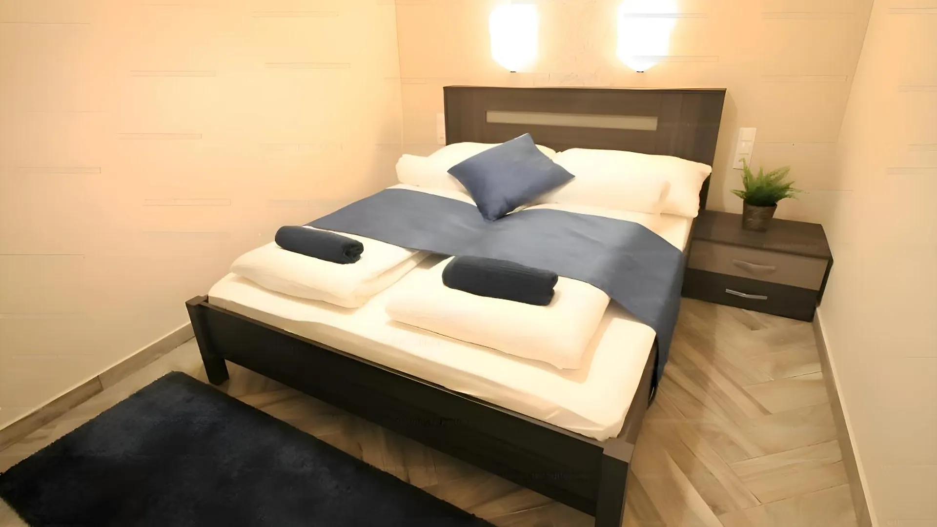 M&M Apartment - Astoria Budapest 0*,  Hungary